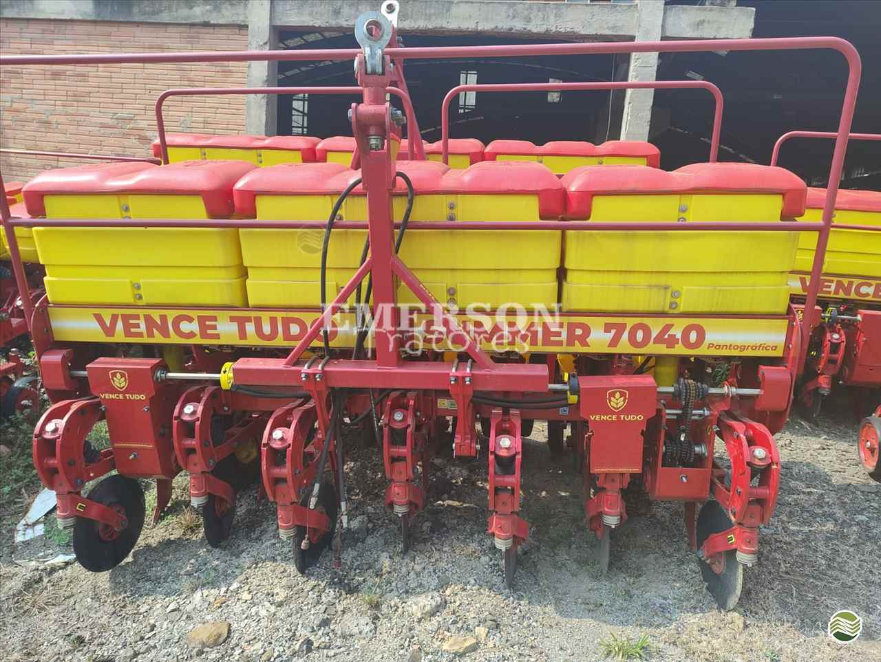 PLANTADEIRA VENCE TUDO SUMMER 7040 Emerson Tratores PONTA GROSSA PARANÁ PR